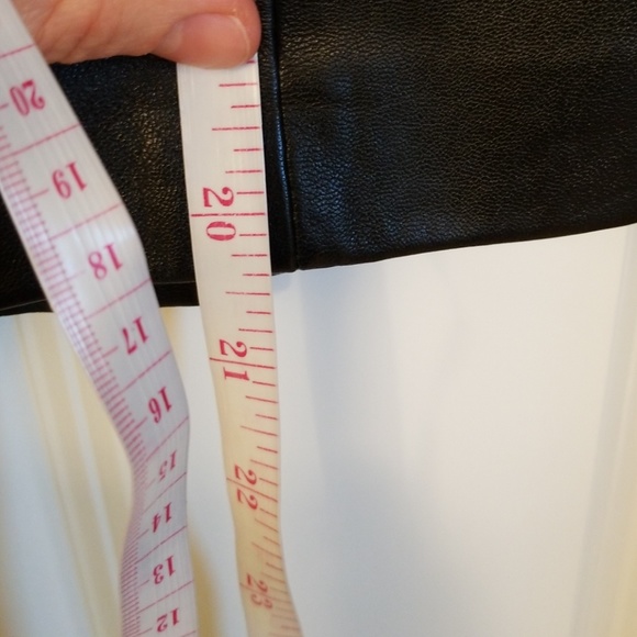 **VINTAGE LEATHER!!** - Picture 7 of 10